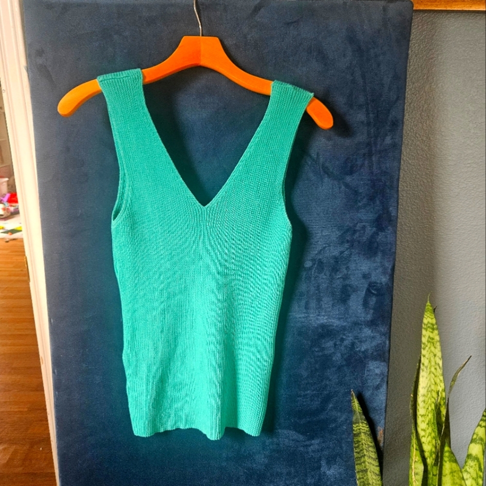 Elhoffer Design Essentials Women's Green Tank Top